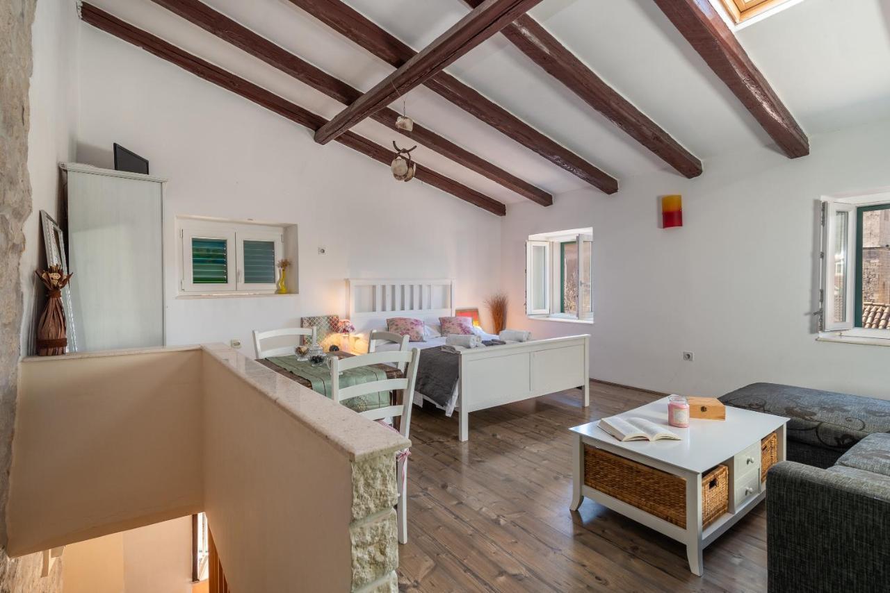 Apartment Ana Трогир Экстерьер фото